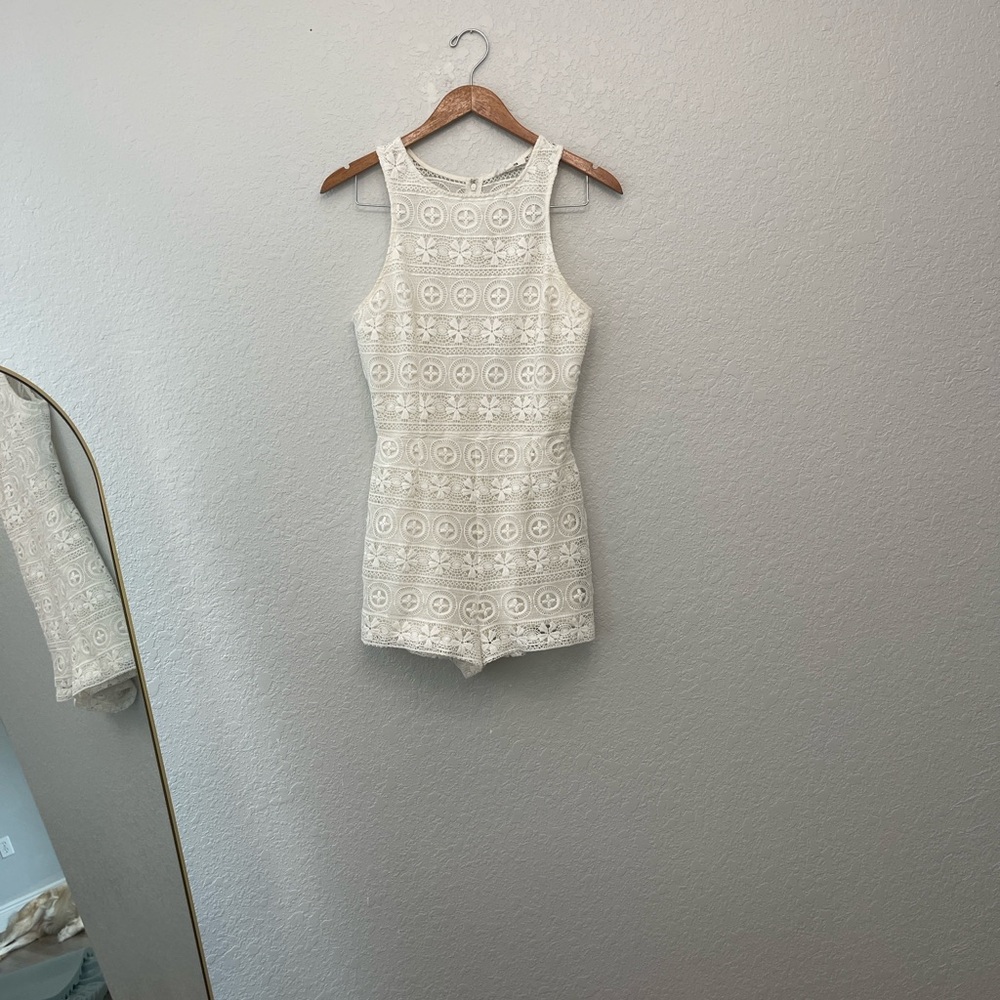 BB Dakota Ivory Lace Detail Top